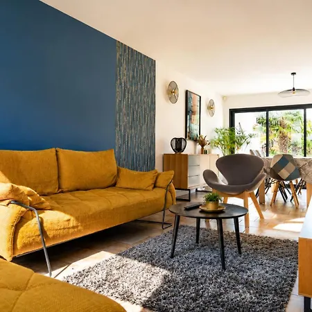 Jolie Maison De Avec Piscine - 5 Personnes 度假居