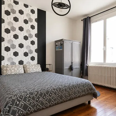 Jolie Maison De Avec Piscine - 5 Personnes