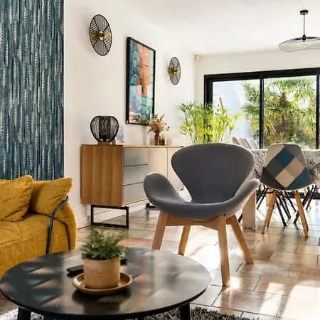 Jolie Maison De Avec Piscine - 5 Personnes 度假居 莱萨布勒-多洛讷